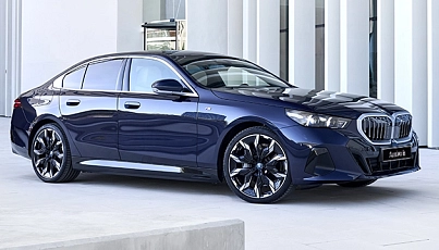 BMW i5 ZA 20 990 KČ BEZ DPH.