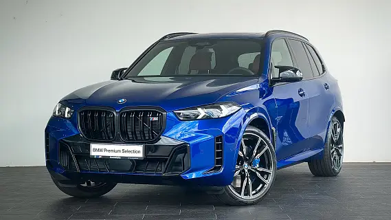 BMW X5 M60i