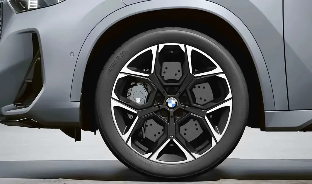Pirelli P-Zero Winter 245/40 R20 99V
