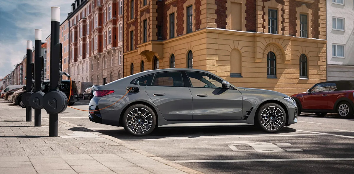 BMW i4