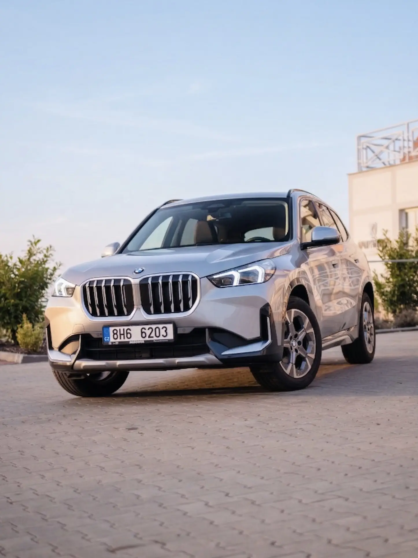 BMW iX