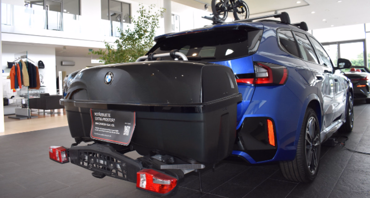 ORIGINÁLNÍ ZADNÍ BOX BMW.