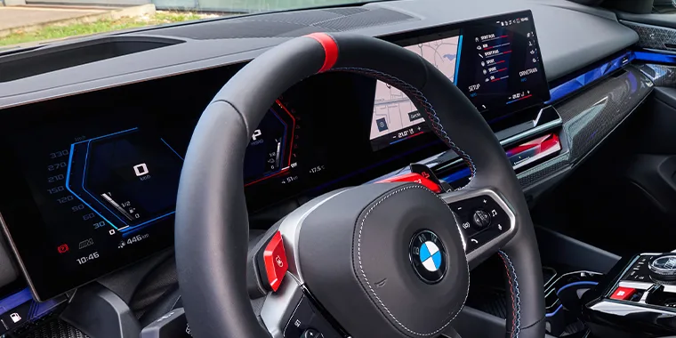 BMW M5 SEDAN