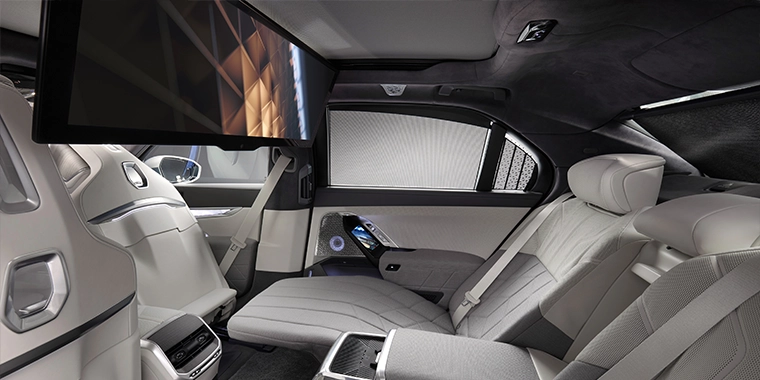 NOVÉ BMW i7
