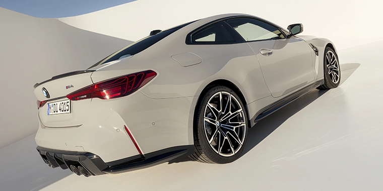 BMW M4 COUPÉ