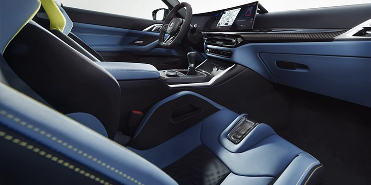BMW M4 COUPÉ