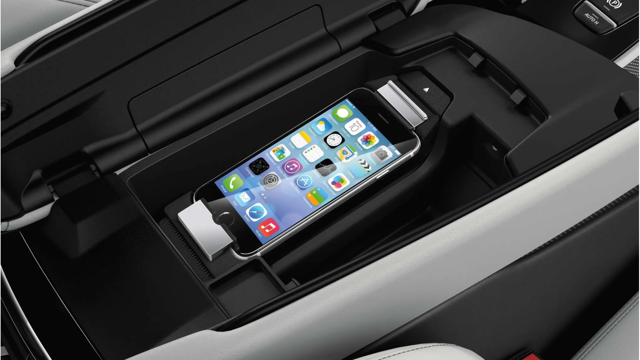 Příprava pro mobilní telefon Bluetooth, USB, hlasové ovládání, konektivita